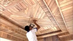 Wooden ceilings provide a premium decorative look and are used in lounges and drawing rooms.